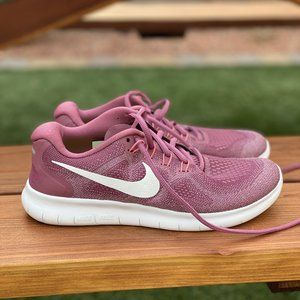 NWOT Nike Running Shoes in Mauve